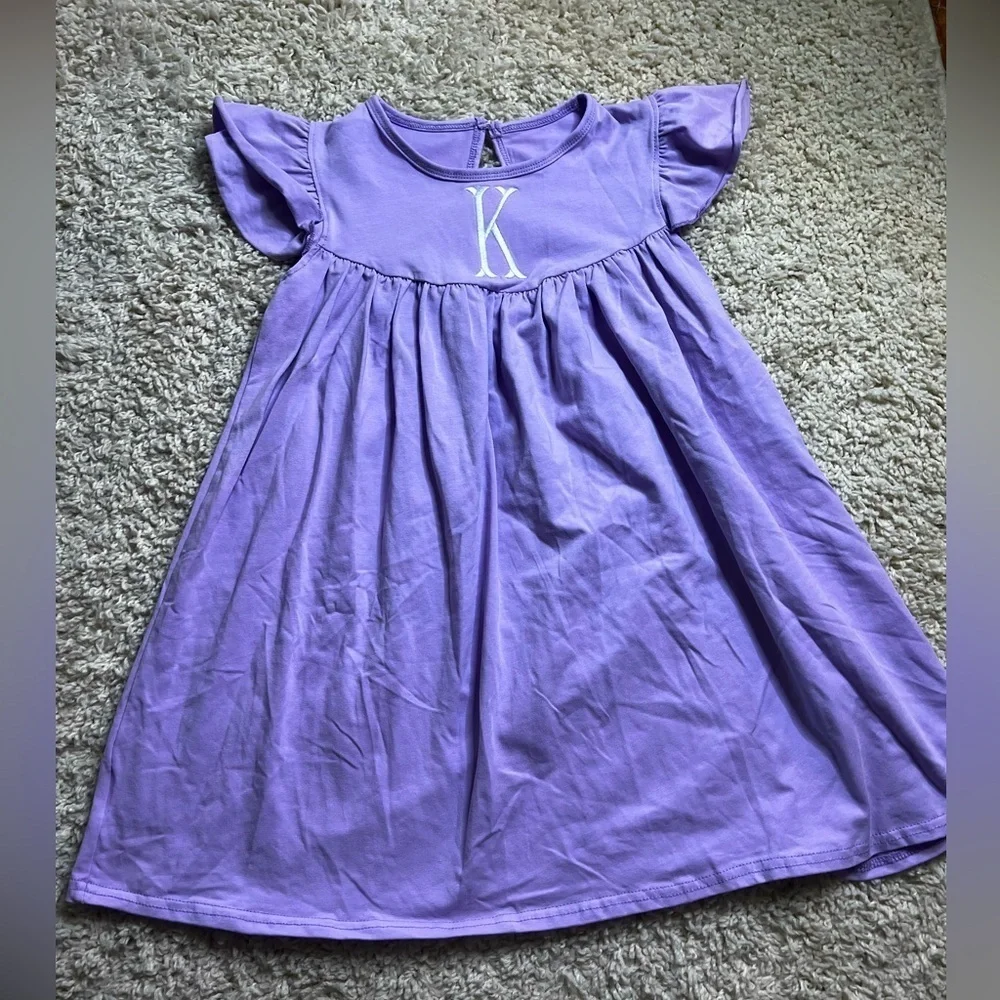 GIRLS LAVENDER DRESS WITH MONOGRAM INITIAL K PREOWNED